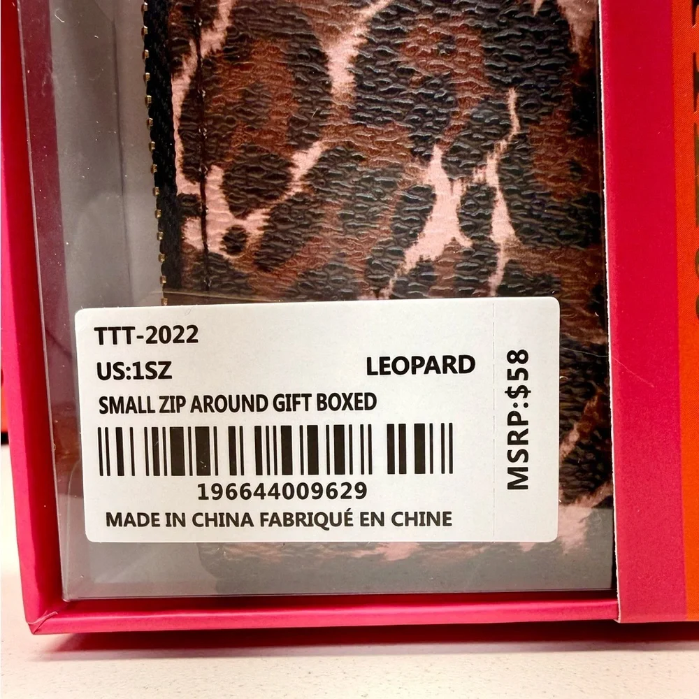 Trina Turk Leopard Print Small Zip Around Wristlet - NWT - Picture 5 of 5